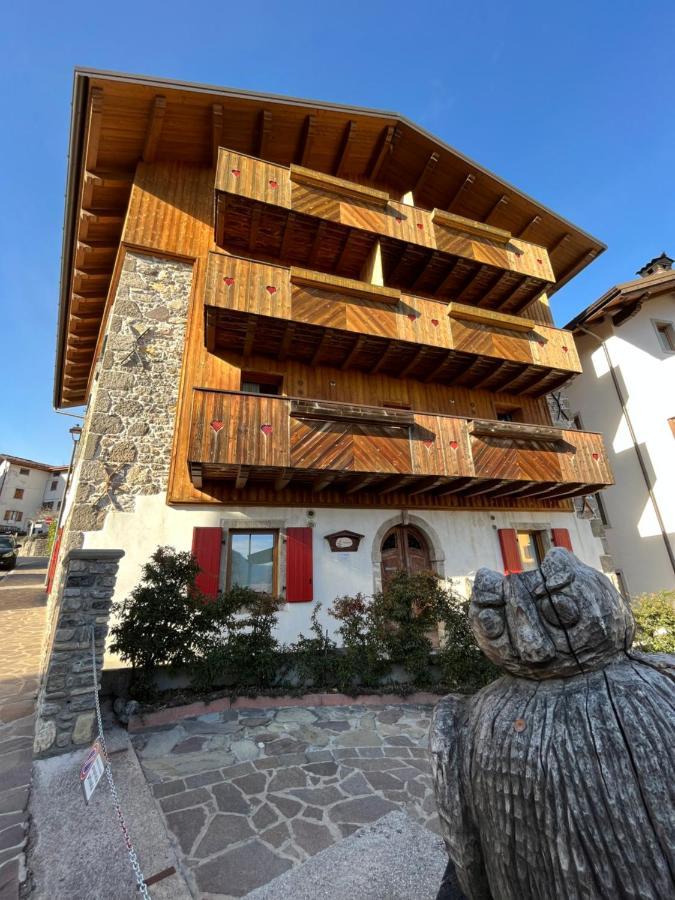 Casa Vacanze Ranuncolo 6 Sùtrio Exterior foto